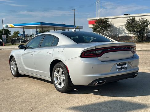 Used 2023 Dodge Charger SXT image 6