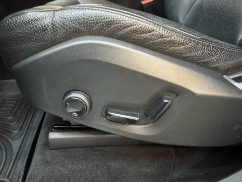 Used 2016 Volvo XC90 T6 Momentum w/ Momentum Plus Package image 13