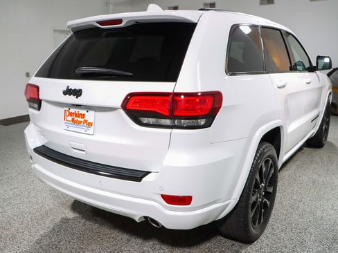 Used 2018 Jeep Grand Cherokee Altitude image 7