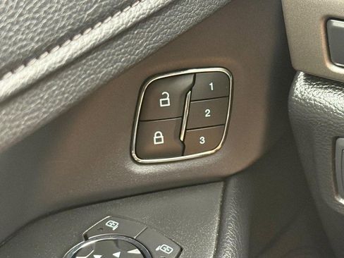 Certified 2019 Ford Expedition Max XLT w/ Equipment Group 202A image 21