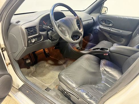 Used 1997 Oldsmobile Cutlass Supreme SL image 21