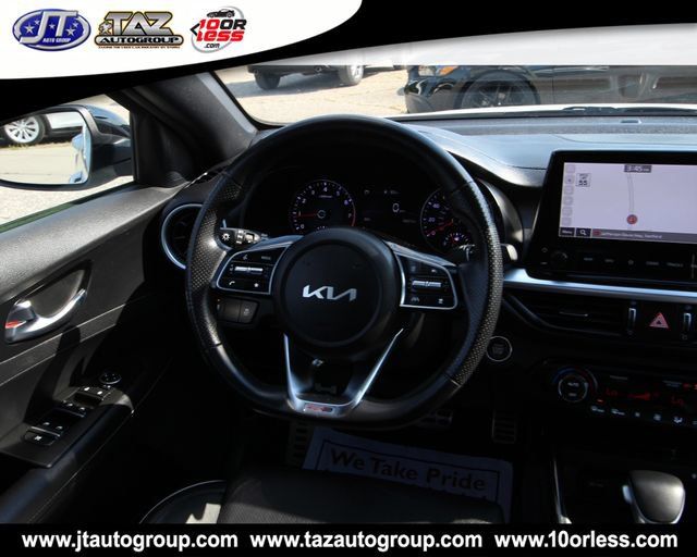 Used 2023 Kia Forte GT-Line w/ GT-Line Premium Package FWD image 18