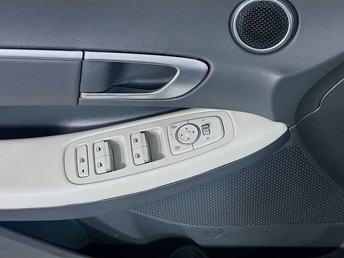 Used 2025 Hyundai Sonata SEL image 15