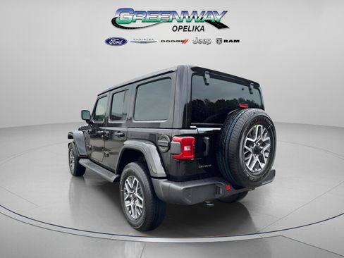 New 2025 Jeep Wrangler Sahara image 5