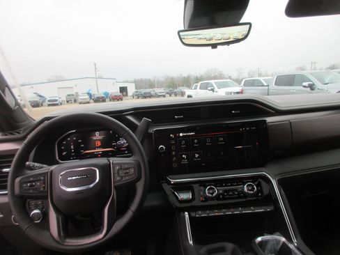 New 2026 GMC Sierra 2500 Denali Ultimate image 18