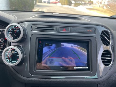 Used 2016 Volkswagen Tiguan R-Line image 20