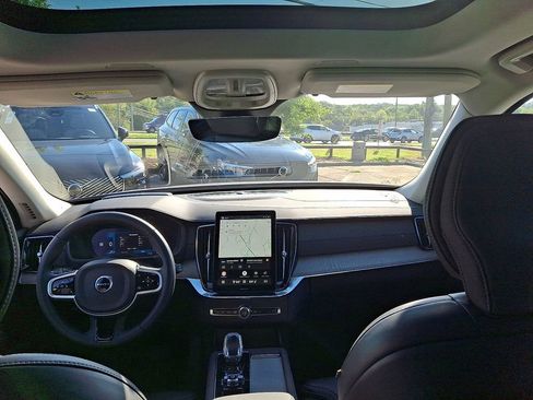 Certified 2026 Volvo XC90 B5 Ultra AWD/4WD image 10