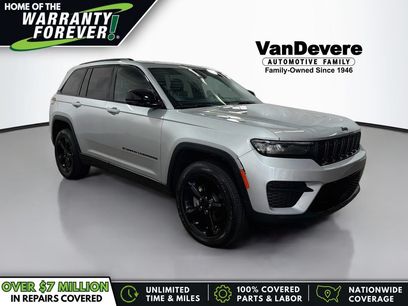 Used 2024 Jeep Grand Cherokee Altitude