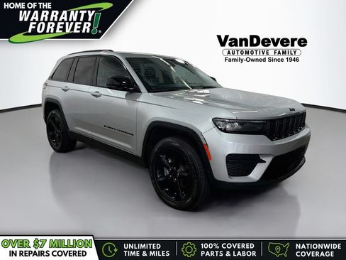 Used 2024 Jeep Grand Cherokee Altitude AWD/4WD image 1