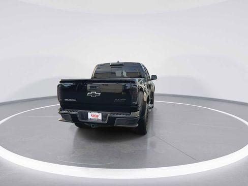 Used 2018 Chevrolet Colorado Z71 w/ Z71 Midnight Edition image 7
