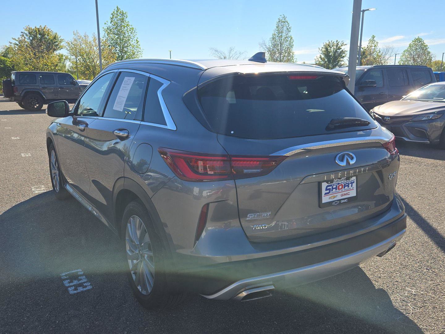 Used 2023 INFINITI QX50 Luxe AWD/4WD image 5