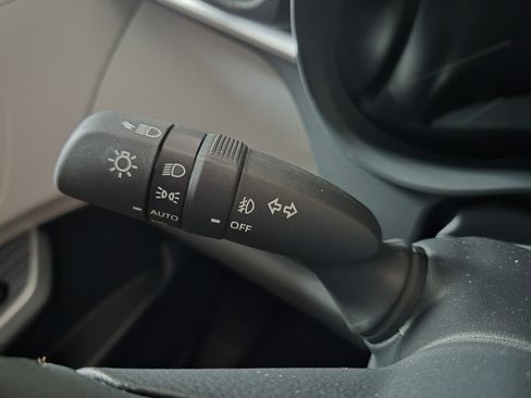 New 2026 Toyota Sienna XLE FWD image 21