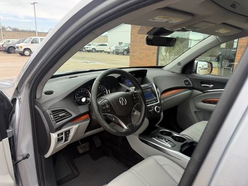 Used 2017 Acura MDX SH-AWD w/ Advance Package image 10