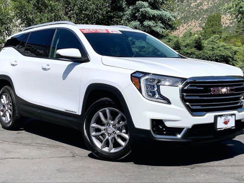 Used 2024 GMC Terrain SLT AWD/4WD image 34