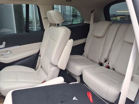 New 2026 Mercedes-Benz GLS 450 4MATIC image 26