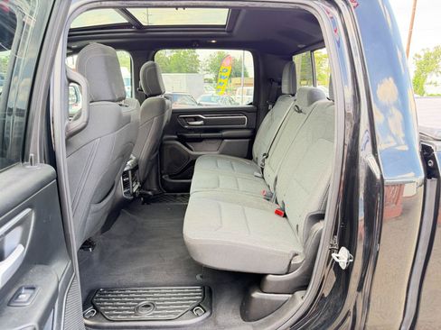 Used 2019 RAM 1500 Big Horn AWD/4WD image 30