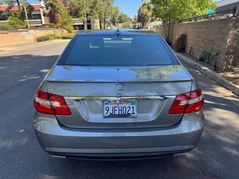 Used 2013 Mercedes-Benz E 350 Sedan image 10