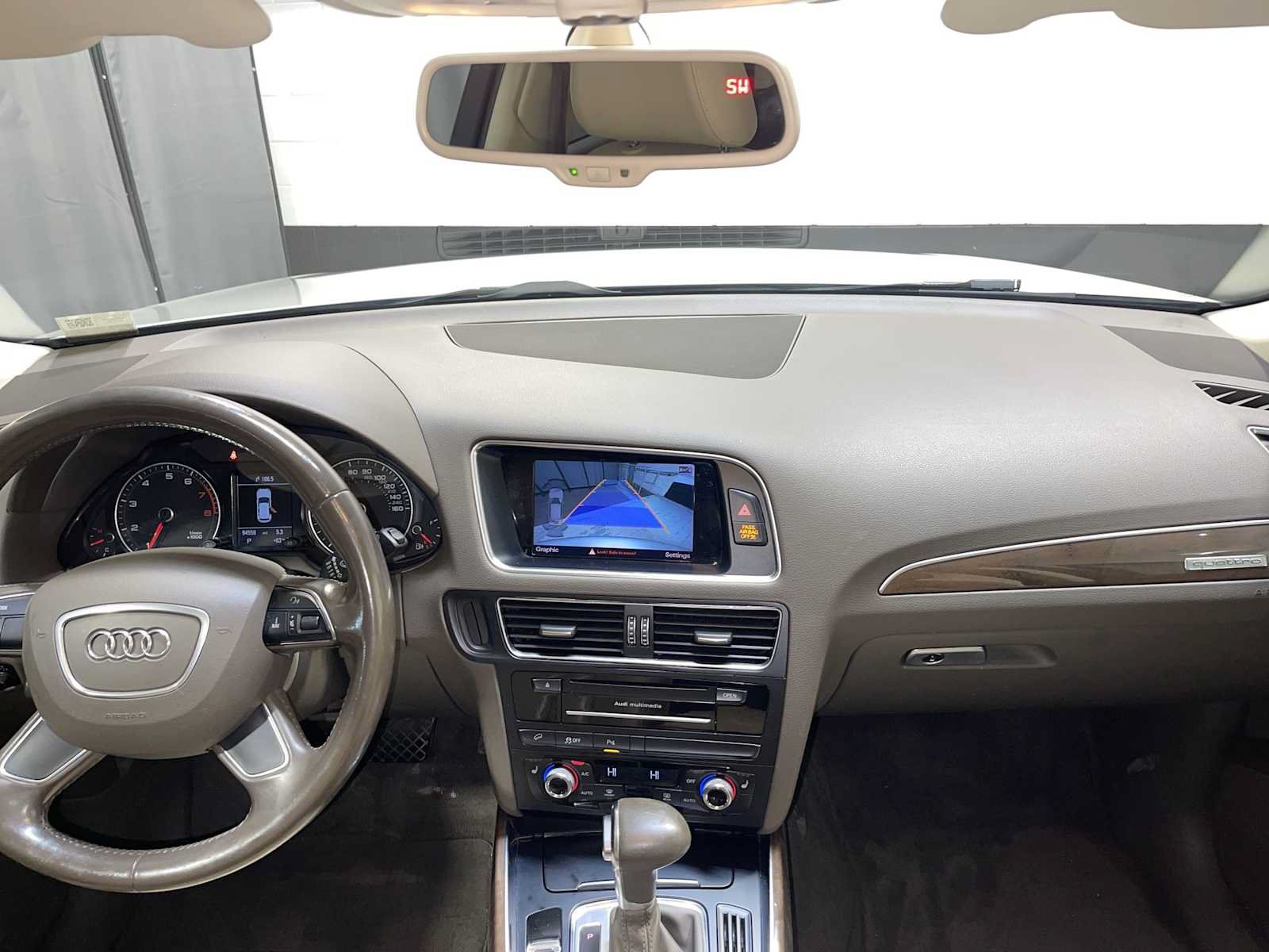 Used 2015 Audi Q5 2.0T Premium Plus w/ Technology Package AWD/4WD image 10