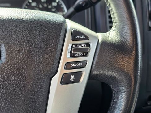 Used 2024 Nissan Titan SV w/ SV Convenience Package image 26
