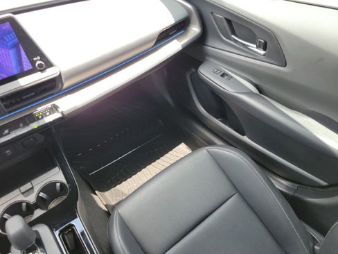 Used 2024 Toyota Prius Limited image 16