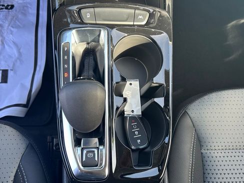 New 2025 Chevrolet Trax LT image 24