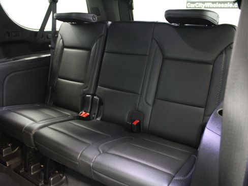 Used 2022 GMC Yukon XL Denali AWD/4WD image 25