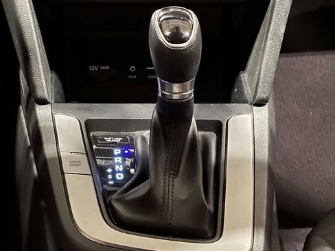 Used 2020 Hyundai Elantra SE w/ Cargo Package (C1) FWD image 23