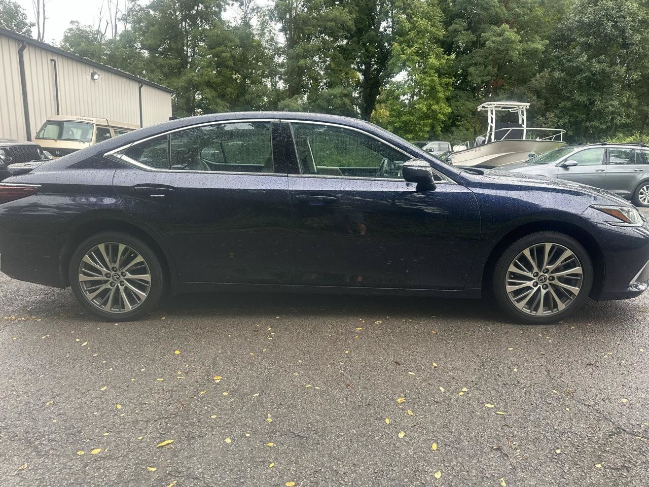 Used 2021 Lexus ES 250 w/ Premium Package AWD/4WD image 3