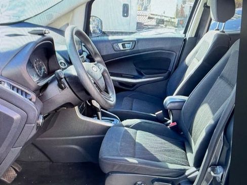 Used 2021 Ford EcoSport SE image 3