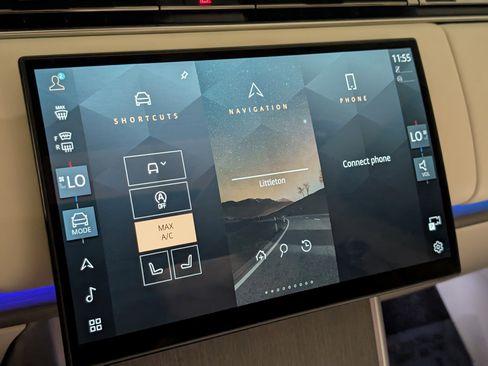 Used 2024 Land Rover Range Rover SV image 36