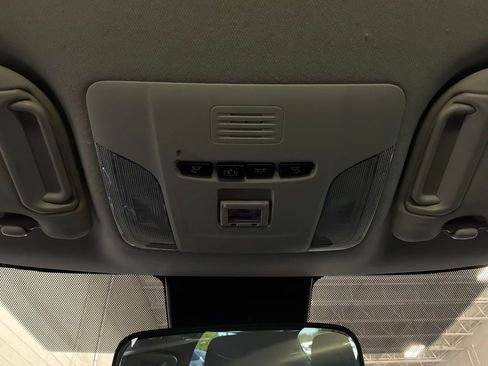 Used 2020 Toyota Corolla LE FWD image 16