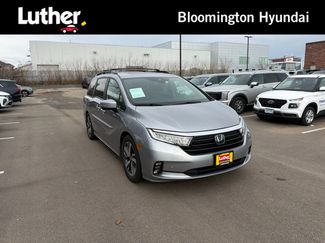 Used 2023 Honda Odyssey Touring video 1