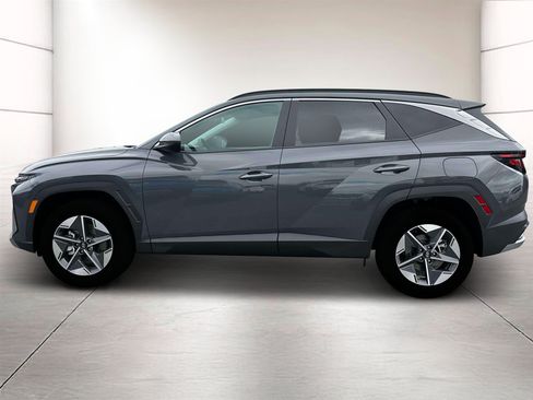 Certified 2026 Hyundai Tucson SEL Plus AWD/4WD image 3