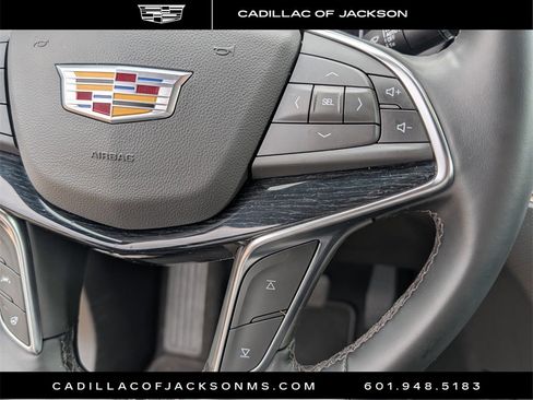 Used 2025 Cadillac XT5 Premium Luxury image 15