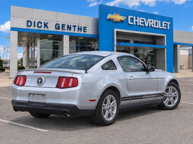 Used 2012 Ford Mustang Coupe RWD image 3