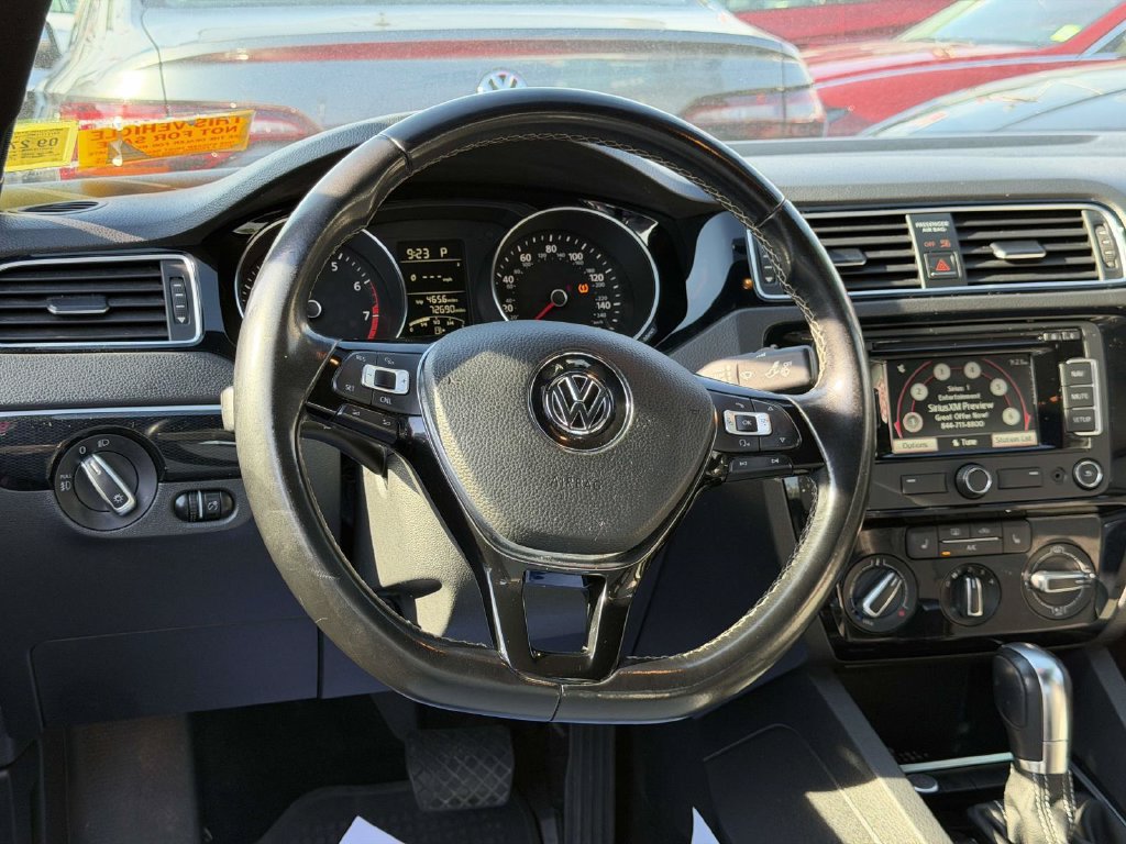 Used 2015 Volkswagen Jetta Sport FWD image 15
