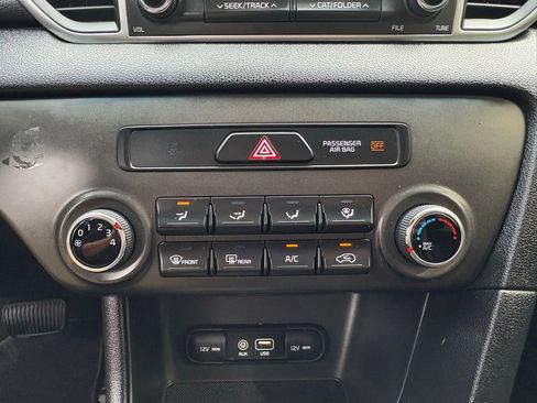 Used 2018 Kia Sportage LX image 19