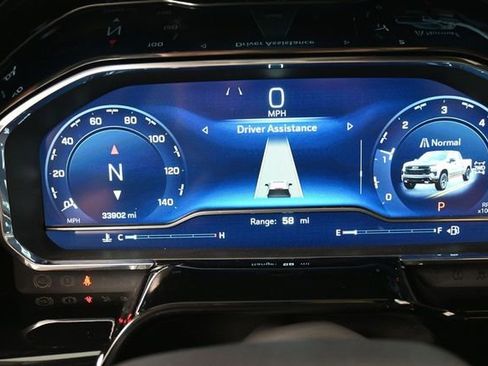 Used 2023 Chevrolet Silverado 1500 LT Trail Boss w/ LT Trail Boss Premium Package AWD/4WD image 9