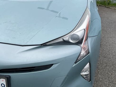 Used 2016 Toyota Prius Three Touring image 11