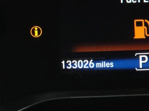 Used 2017 Honda Pilot LX image 2