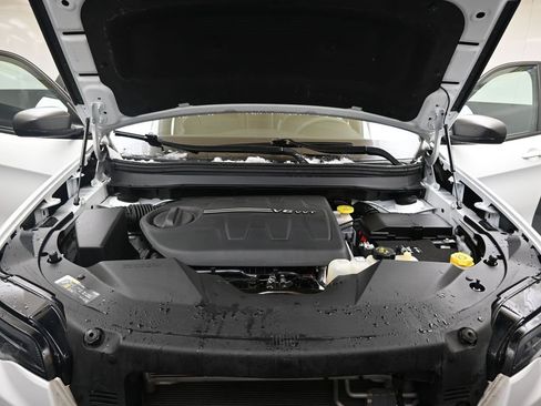 Used 2021 Jeep Cherokee Latitude Lux 80th Anniv w/ Quick Order Package 26U 80TH image 9