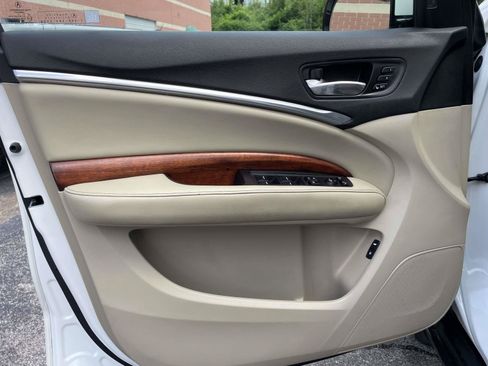 Used 2017 Acura MDX SH-AWD image 5