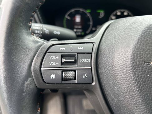 Used 2025 Honda CR-V Sport image 19