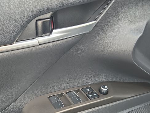 Used 2024 Toyota Camry XSE FWD image 19