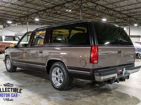 Used 1997 Chevrolet Suburban 2WD w/ Preferred Equipment Group 3 image 18
