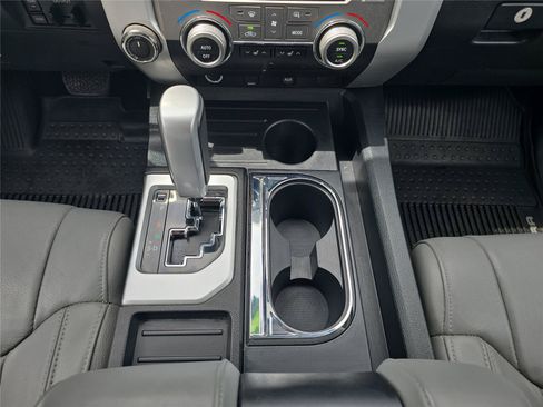 Used 2017 Toyota Tundra Limited AWD/4WD image 14