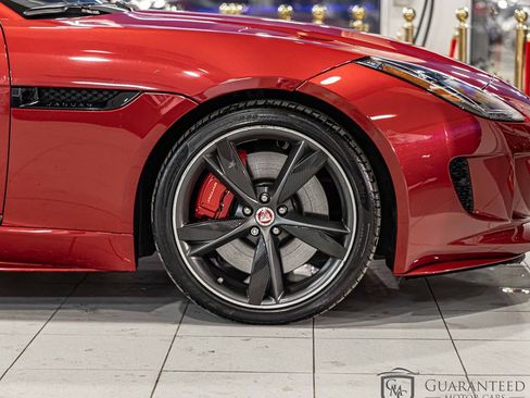 Used 2016 Jaguar F-TYPE R image 10