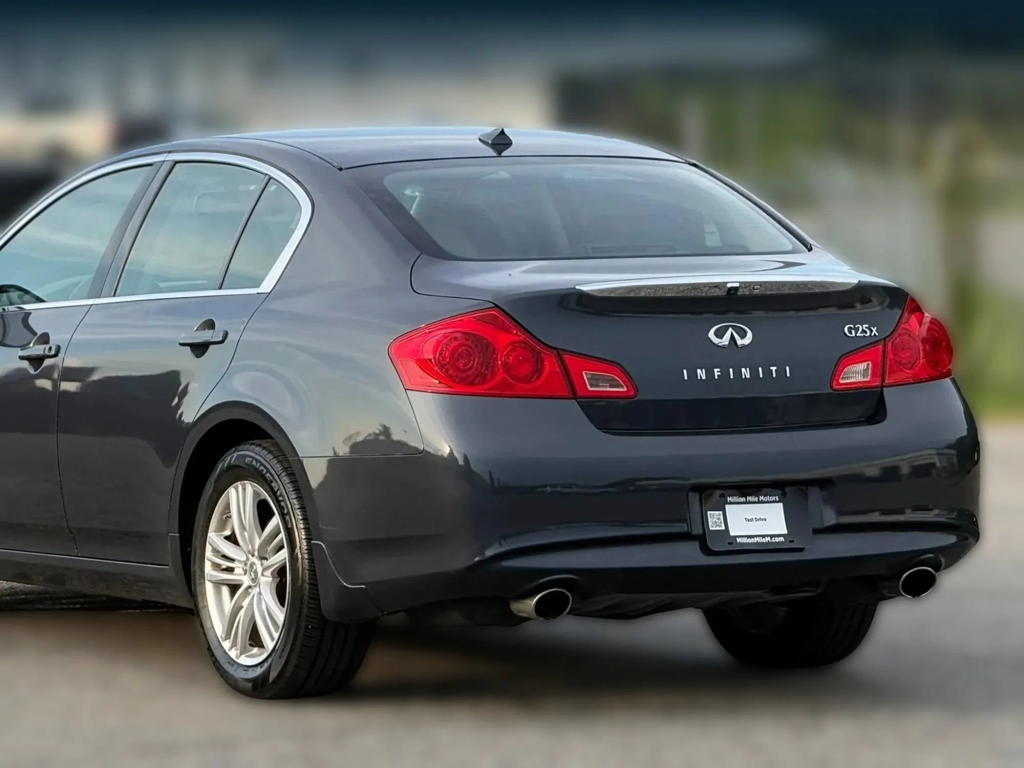 Used 2011 INFINITI G25 x w/ Moonroof Pkg AWD/4WD image 16