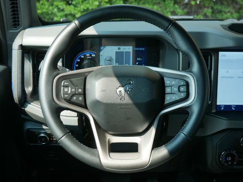 Certified 2024 Ford Bronco Big Bend image 6