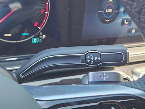 New 2026 Mercedes-Benz GLS 450 4MATIC image 27